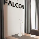 Falcon Pure - Summercard Included ホテル カプルーン