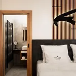 Hotel Falcon Pure - Summercard Included