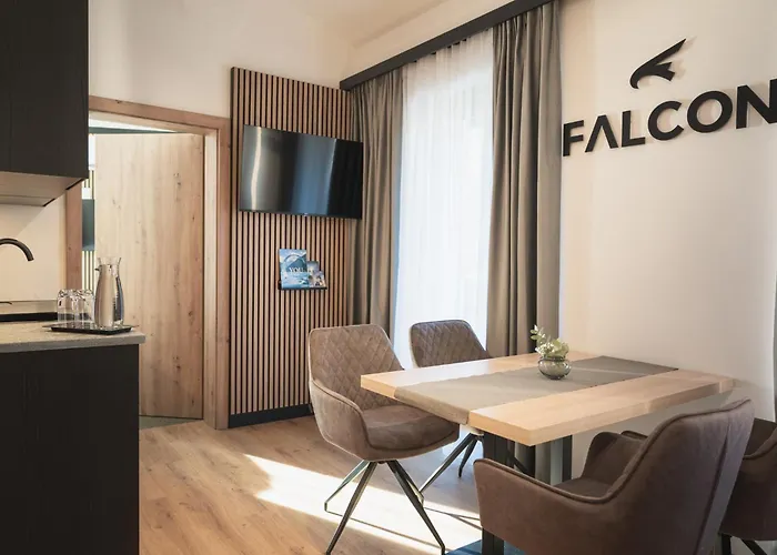 Hotel Falcon Pure Neueröffnung! *